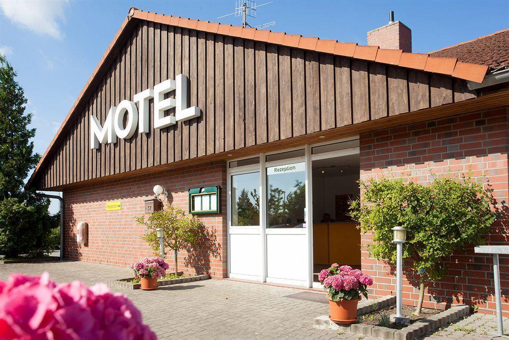 Motel Штральзунд Экстерьер фото