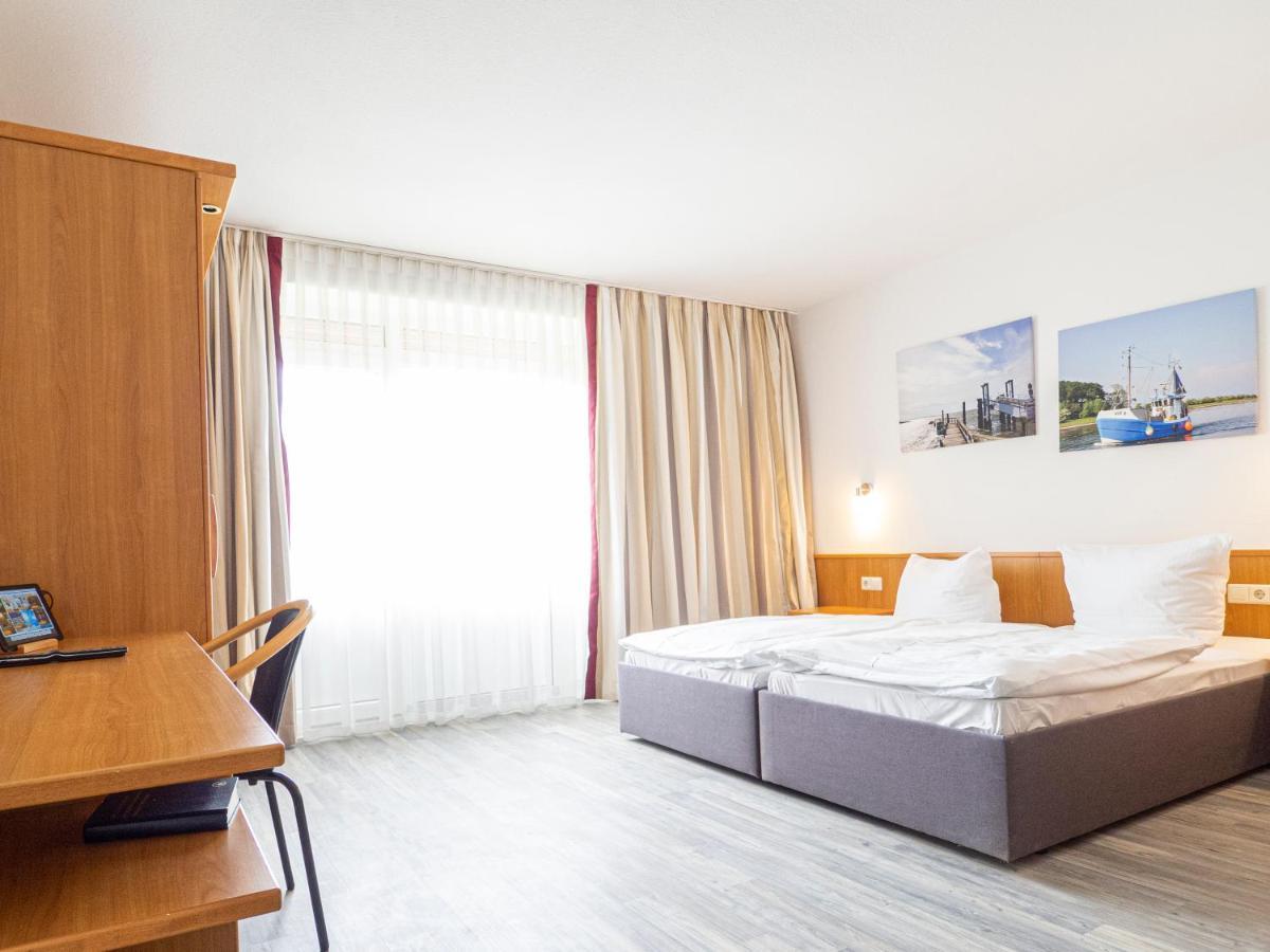 Motel Штральзунд Экстерьер фото
